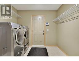 7308 26 Avenue SW - photo 18