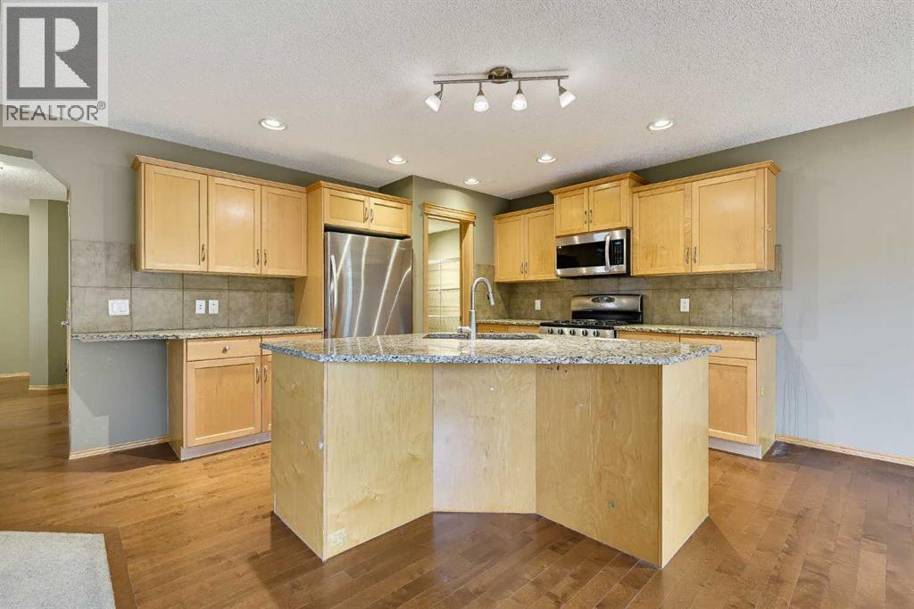 7308 26 Avenue SW - photo 10