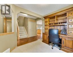 7308 26 Avenue SW - photo 4