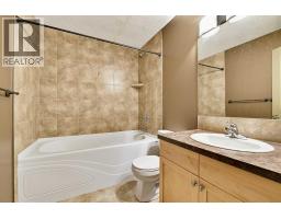7308 26 Avenue SW - photo 35