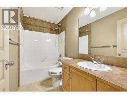 7308 26 Avenue SW - photo 29