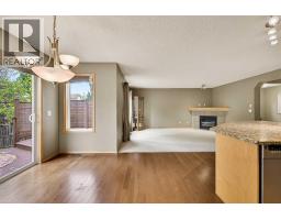 7308 26 Avenue SW - photo 16
