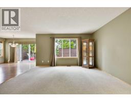 7308 26 Avenue SW - photo 5