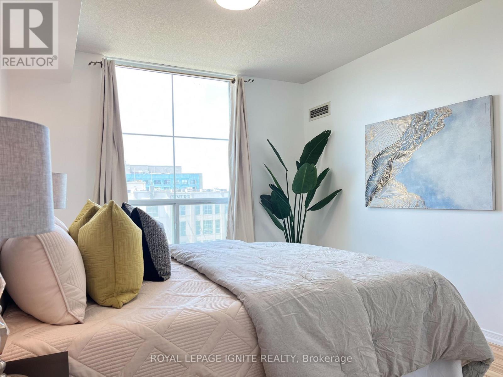 #7G 8 ROSEBANK DRIVE - 11