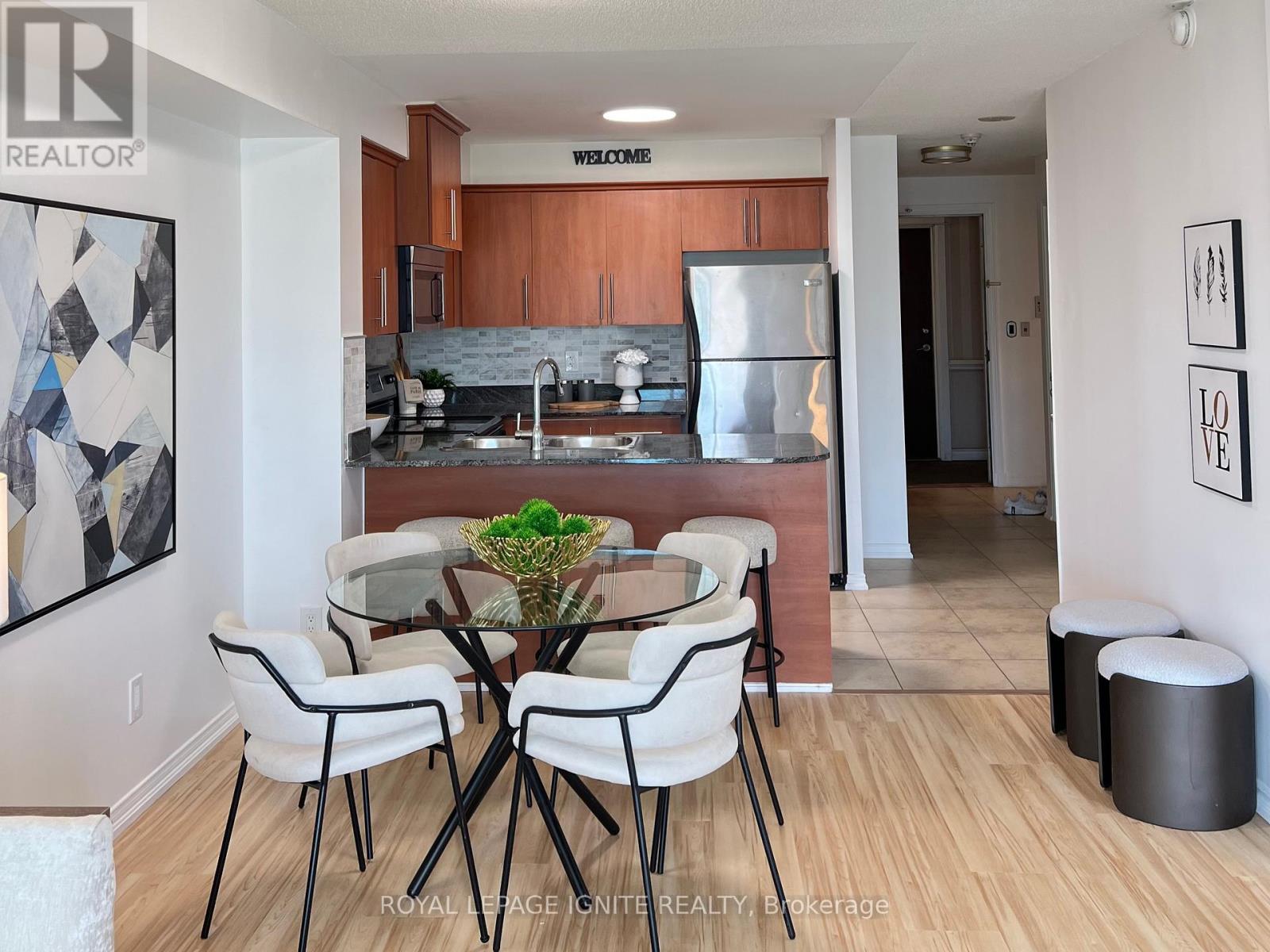 #7G 8 ROSEBANK DRIVE - 4