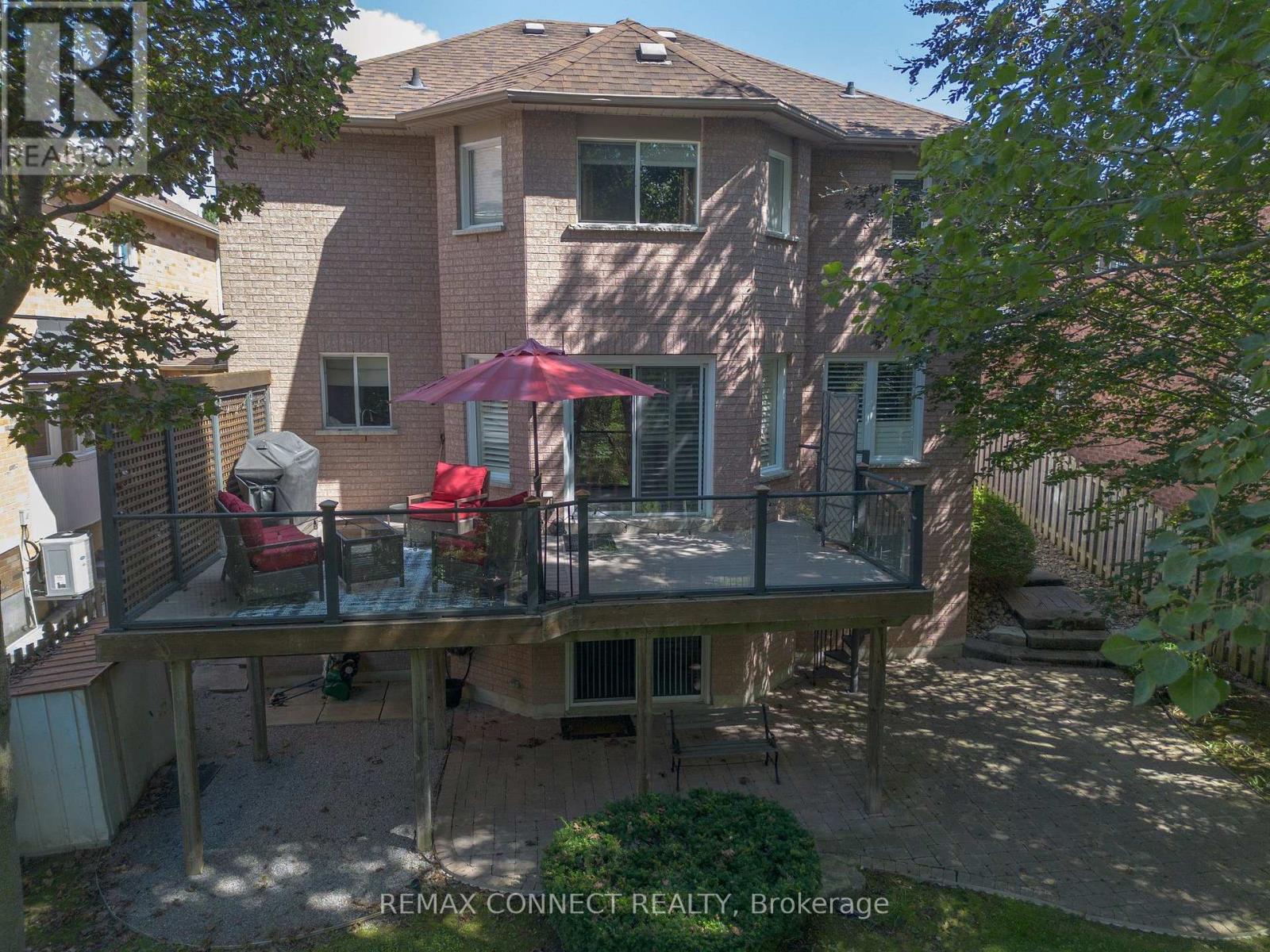 11 MCNEILAGE COURT - 37