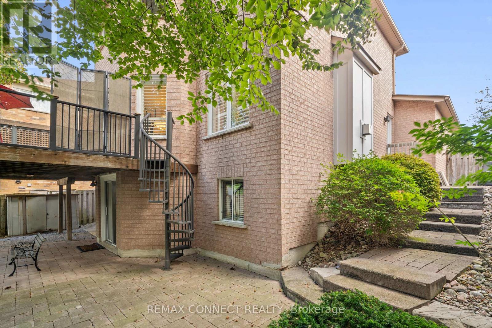 11 MCNEILAGE COURT, Ajax (Central West) — photo 6