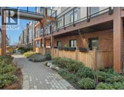 142 545 E 2nd Street, North Vancouver, BC V7L1E1 Photo 17