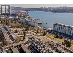 142 545 E 2nd Street, North Vancouver, BC V7L1E1 Photo 22