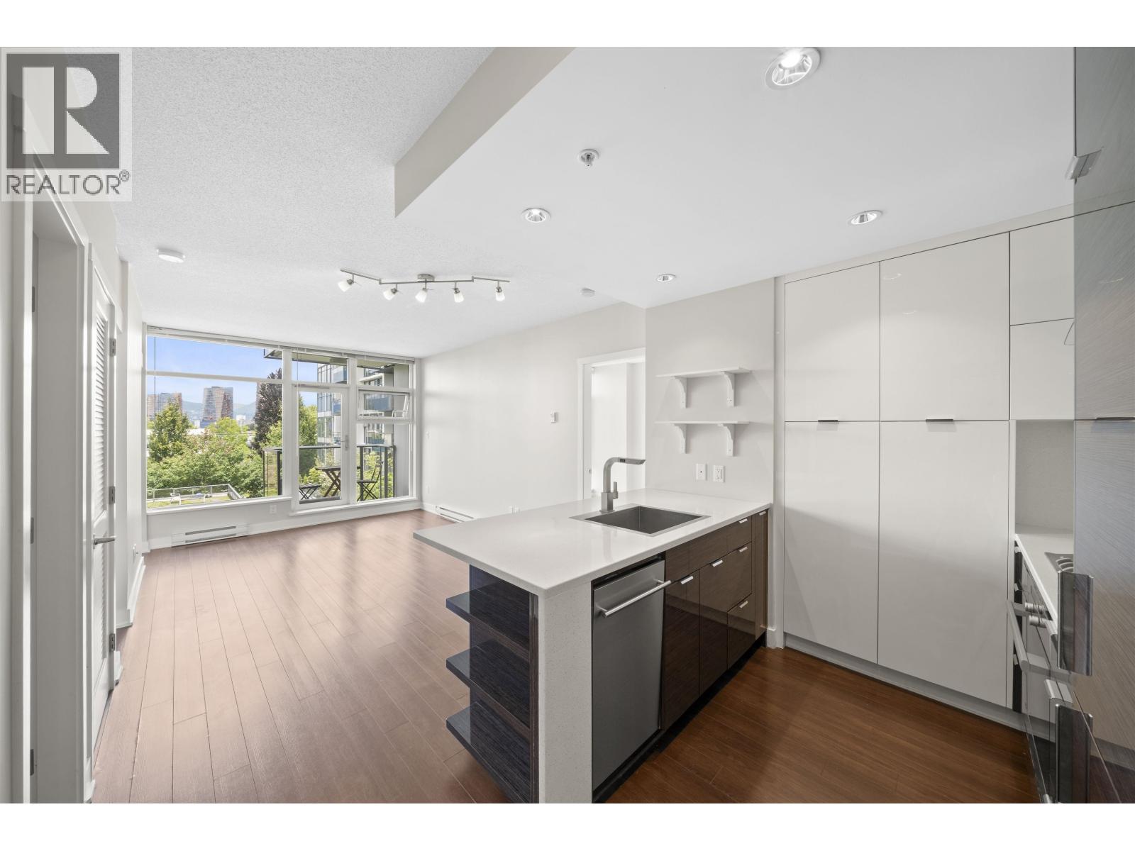 342 1777 W 7TH AVENUE, Vancouver - Image 1