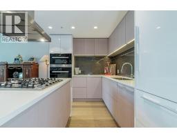 2025 Curling Road, North Vancouver, BC V7P3B4 Photo 10
