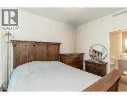 2025 Curling Road, North Vancouver, BC V7P3B4 Photo 13