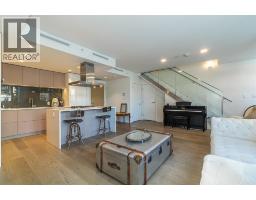 2025 Curling Road, North Vancouver, BC V7P3B4 Photo 6