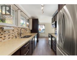 424 W Queens Road, North Vancouver, BC V7N2K7 Photo 25