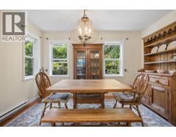 965 Village Drive, Bowen Island, BC V0N1G1 Photo 10