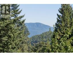965 Village Drive, Bowen Island, BC V0N1G1 Photo 7