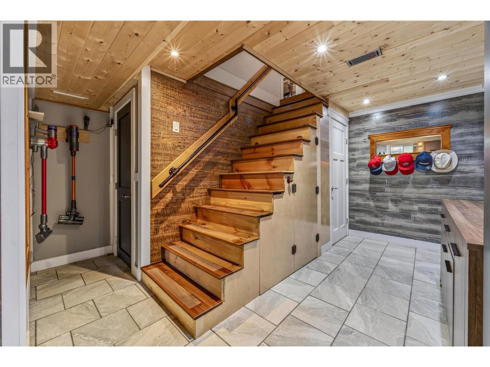  141 Regina Avenue, Penticton