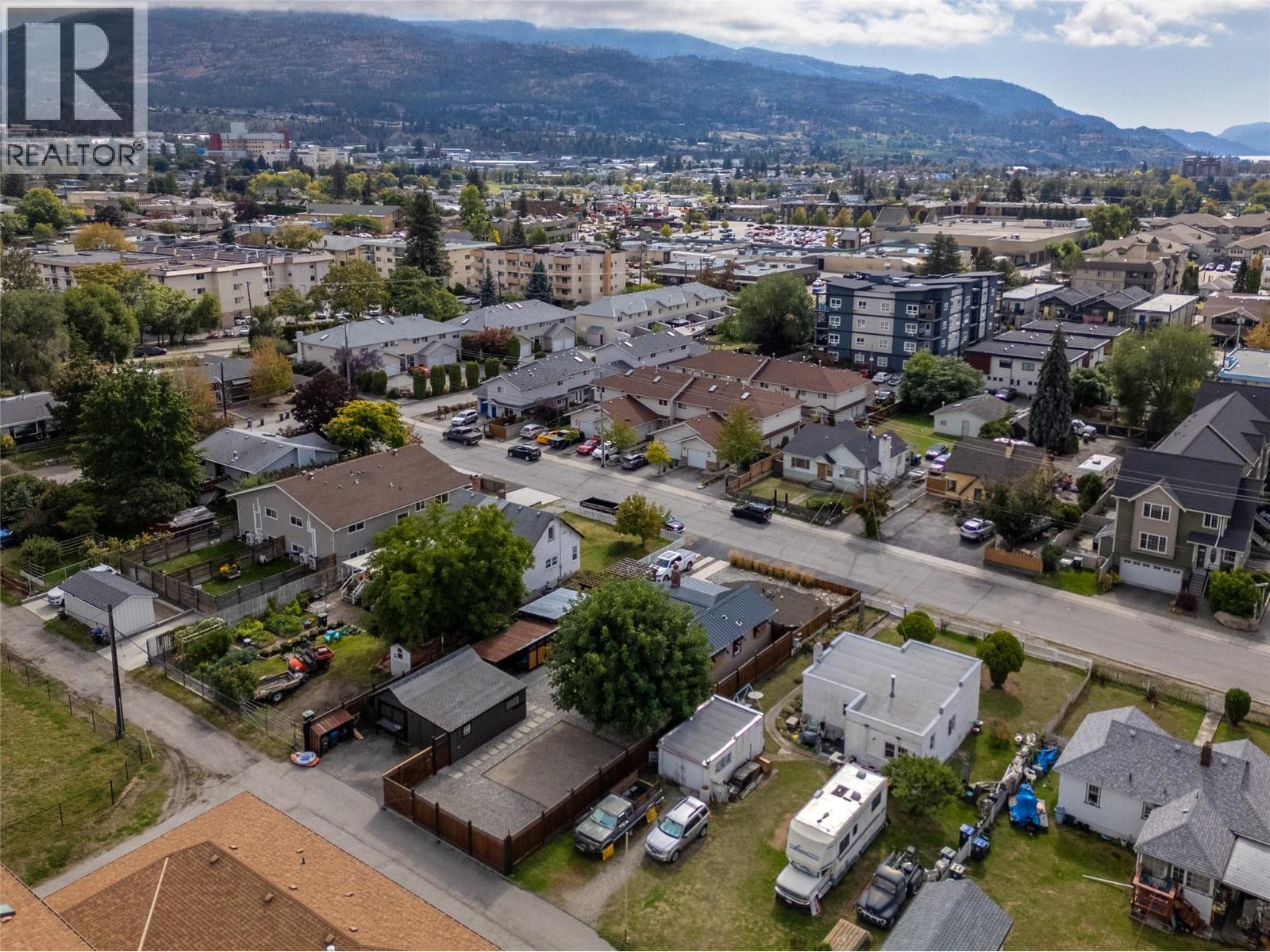 141 Regina Avenue - 46