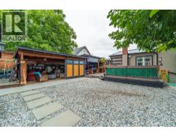 141 Regina Avenue, Penticton, BC V2A2K7 Photo 43