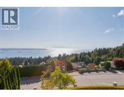 1471 Bramwell Road, West Vancouver, BC V7S2N8 Photo 32