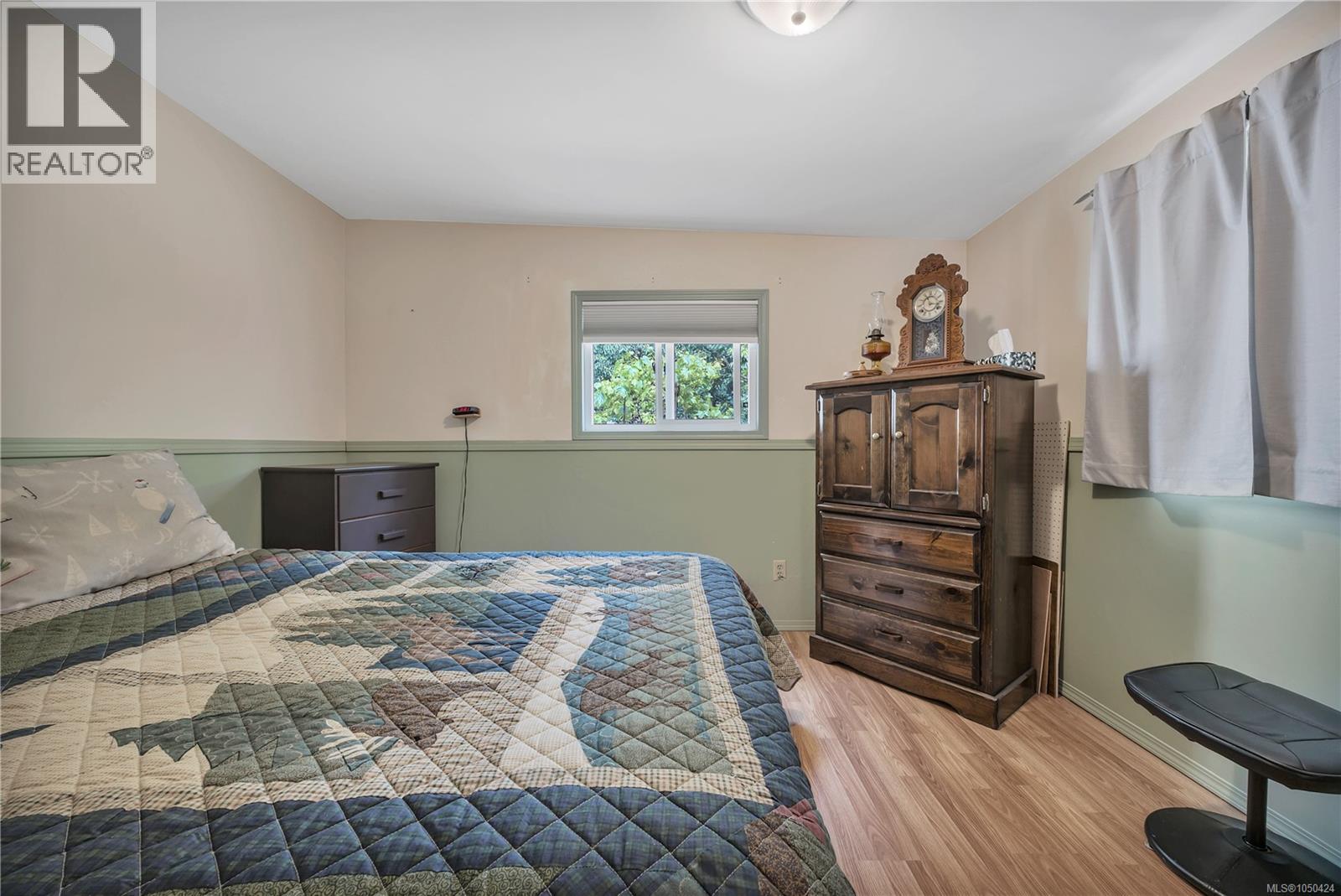 6130 Pine Ridge Cres - 25