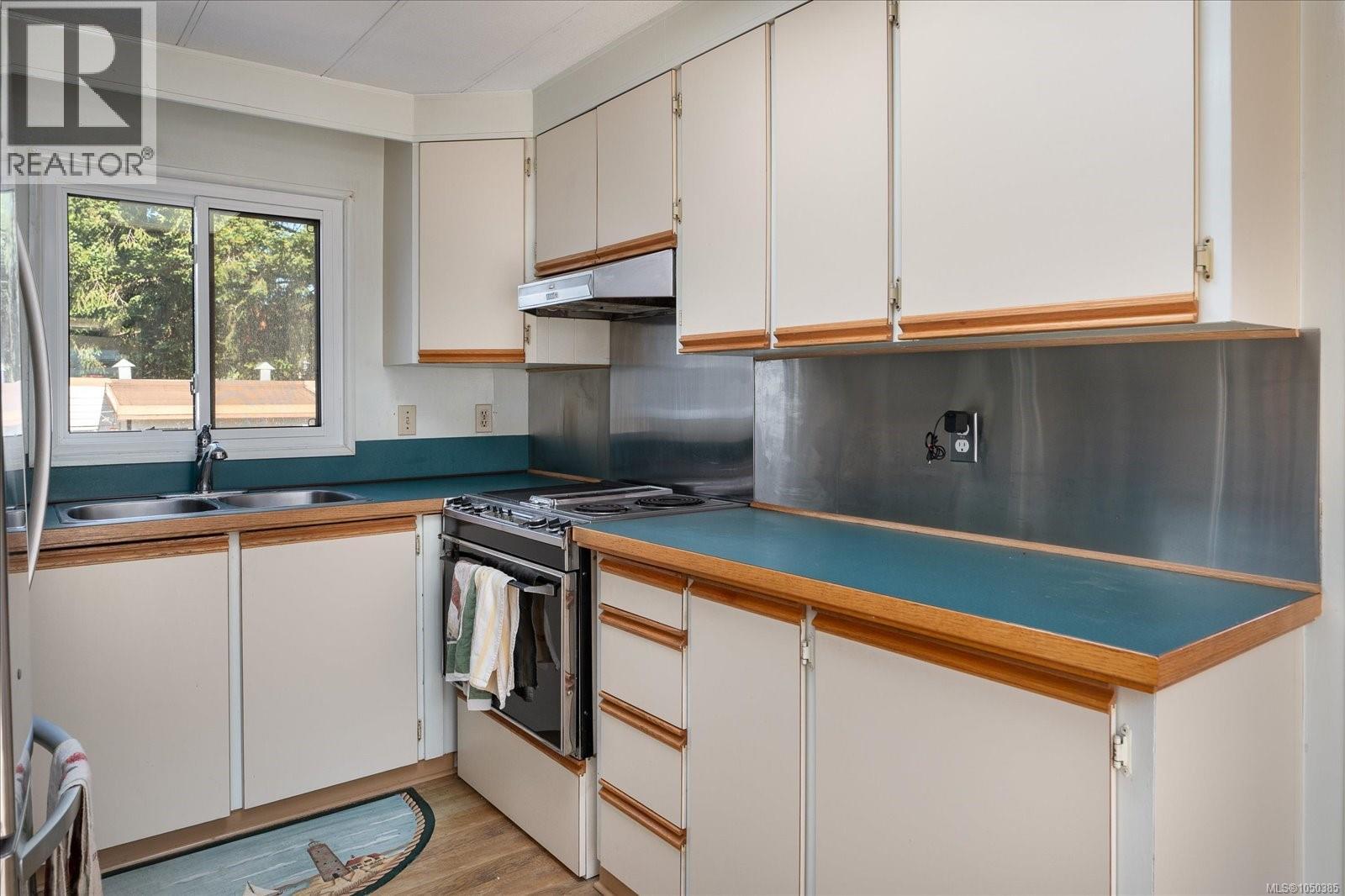 2357 Barclay St - 4