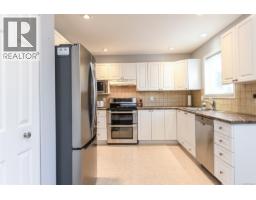 Bathroom - 2233 Bolt Ave, Comox, BC V9M3Y2 Photo 12