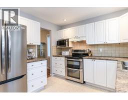 Living room - 2233 Bolt Ave, Comox, BC V9M3Y2 Photo 11