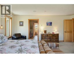 543 Stonewater Dr, Nanaimo, BC V9R7E5 Photo 68