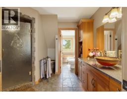 543 Stonewater Dr, Nanaimo, BC V9R7E5 Photo 70