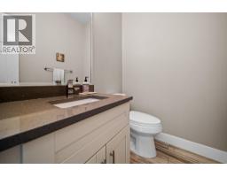 109 801 Roderick Avenue, Coquitlam, BC V3K1P7 Photo 10