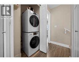 109 801 Roderick Avenue, Coquitlam, BC V3K1P7 Photo 16