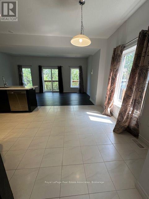 3981 CROWN STREET, Lincoln (Beamsville) — photo 9