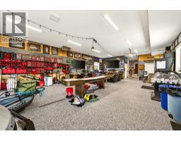 1674 Koocanusa Lake Drive, Lake Koocanusa, BC V0B1T4 Photo 39
