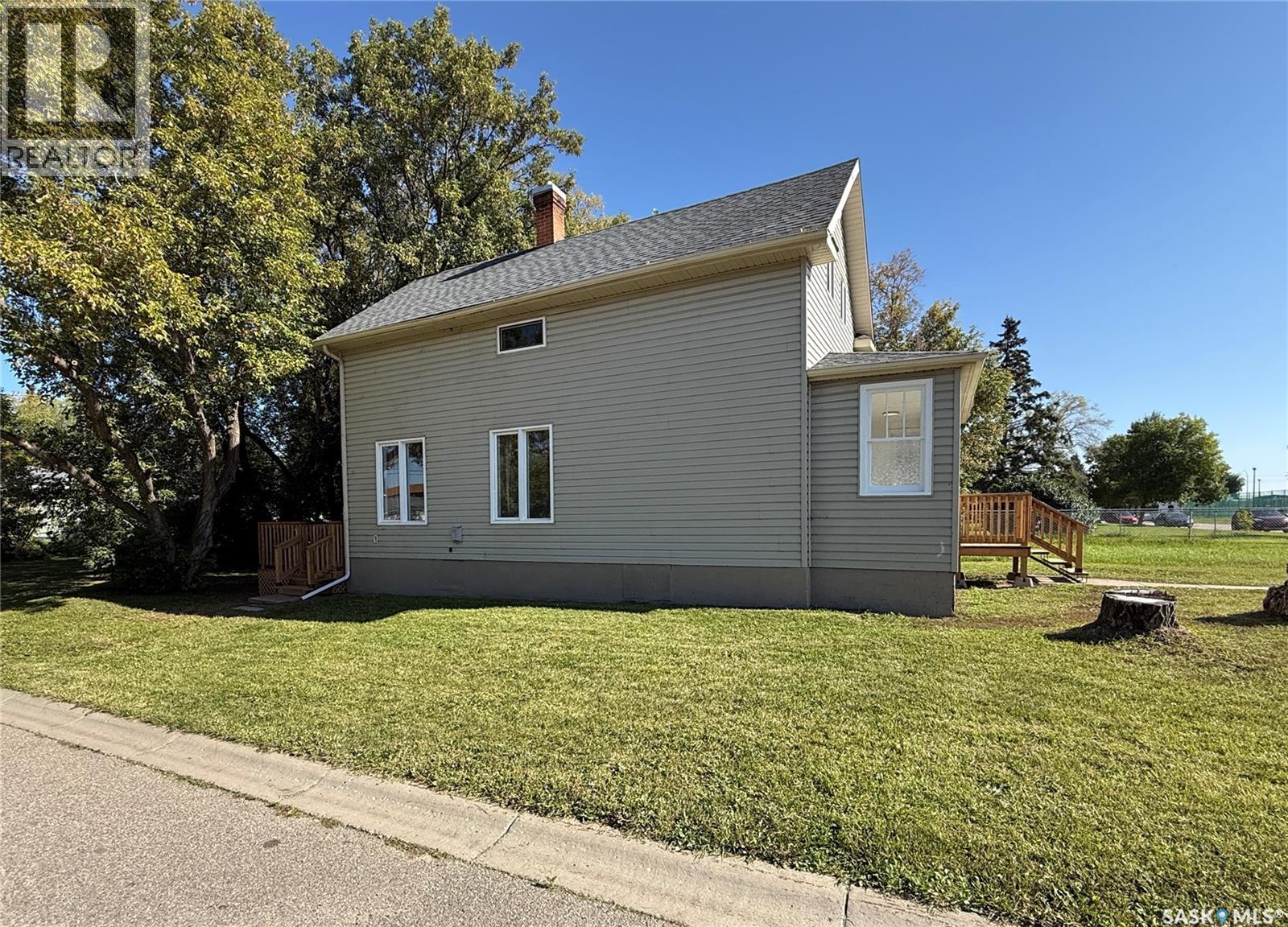 502 8th STREET E, Prince Albert — photo 4