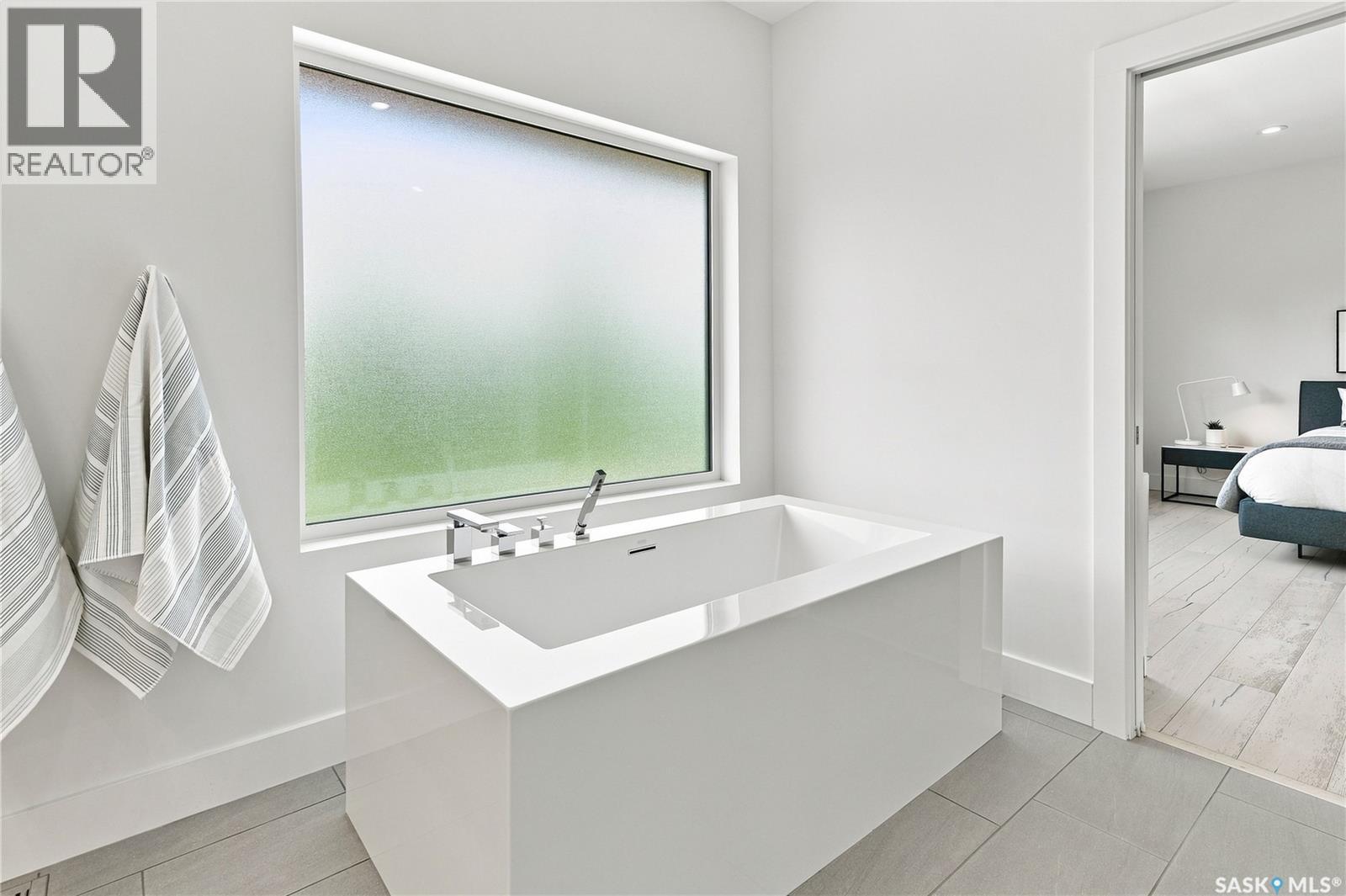 38 Wright MANOR - Image 30