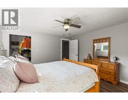 5664 L & A Road, Vernon, BC V1B3P7 Photo 34