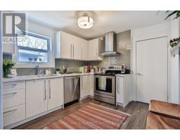 Upper - 159 Briar Hill Avenue, Toronto, ON M4R1H8 Photo 11