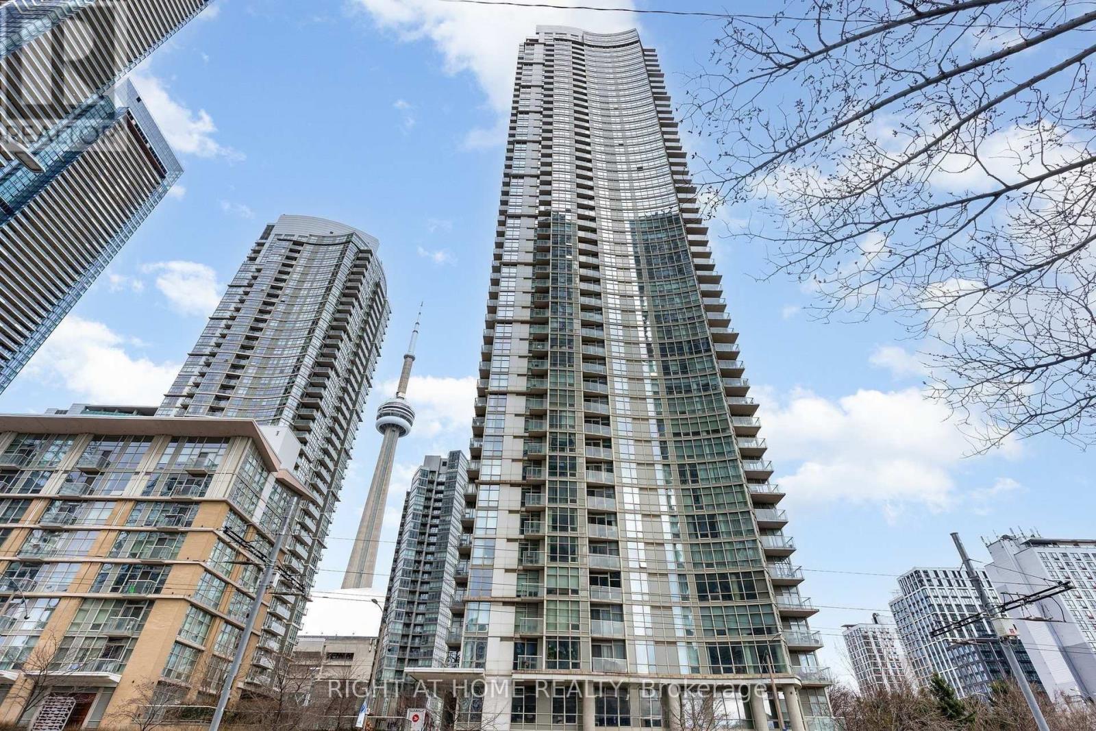 811 - 35 MARINER TERRACE, Toronto (Waterfront Communities)