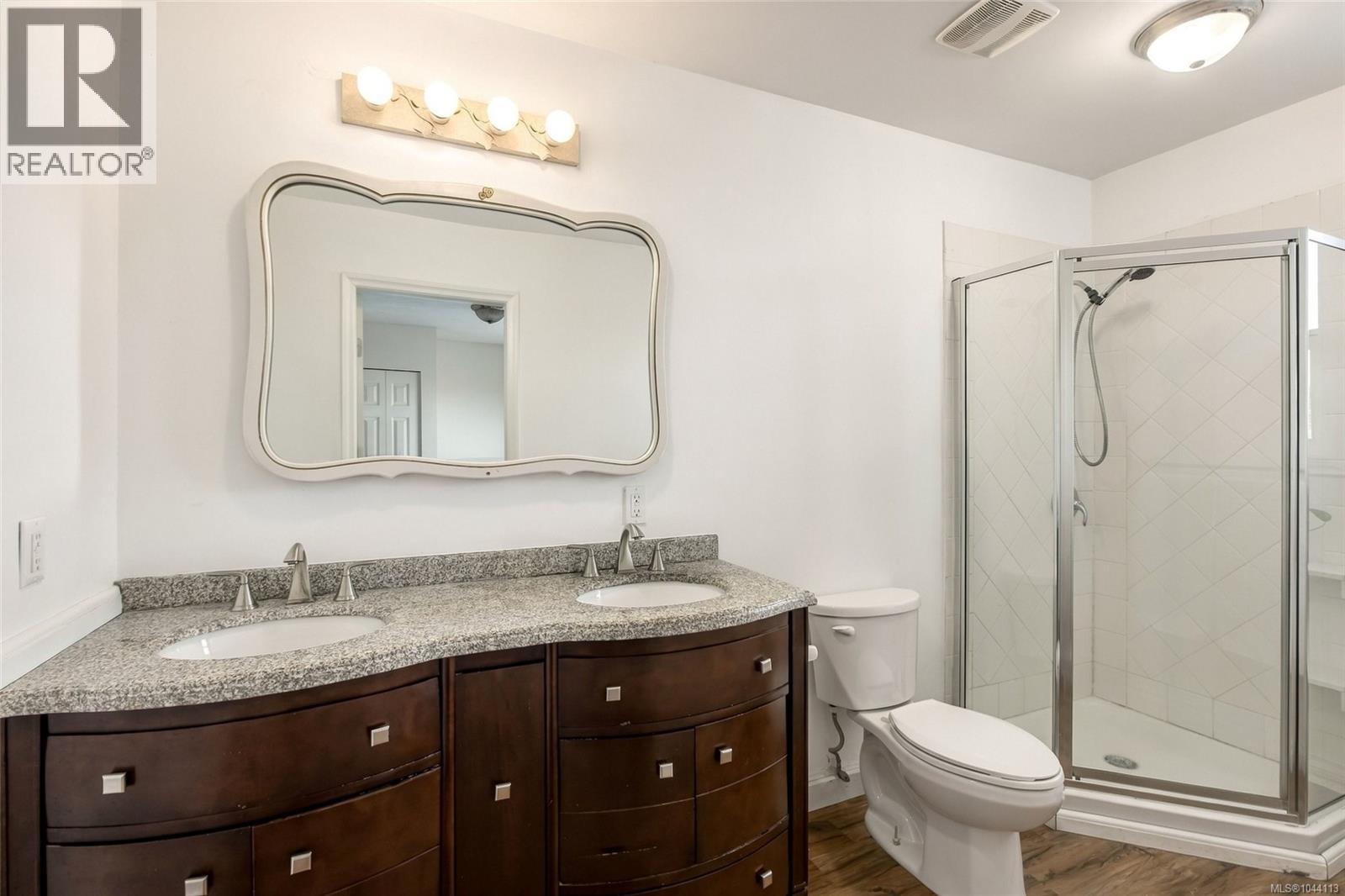 7031 West Saanich Rd - 13