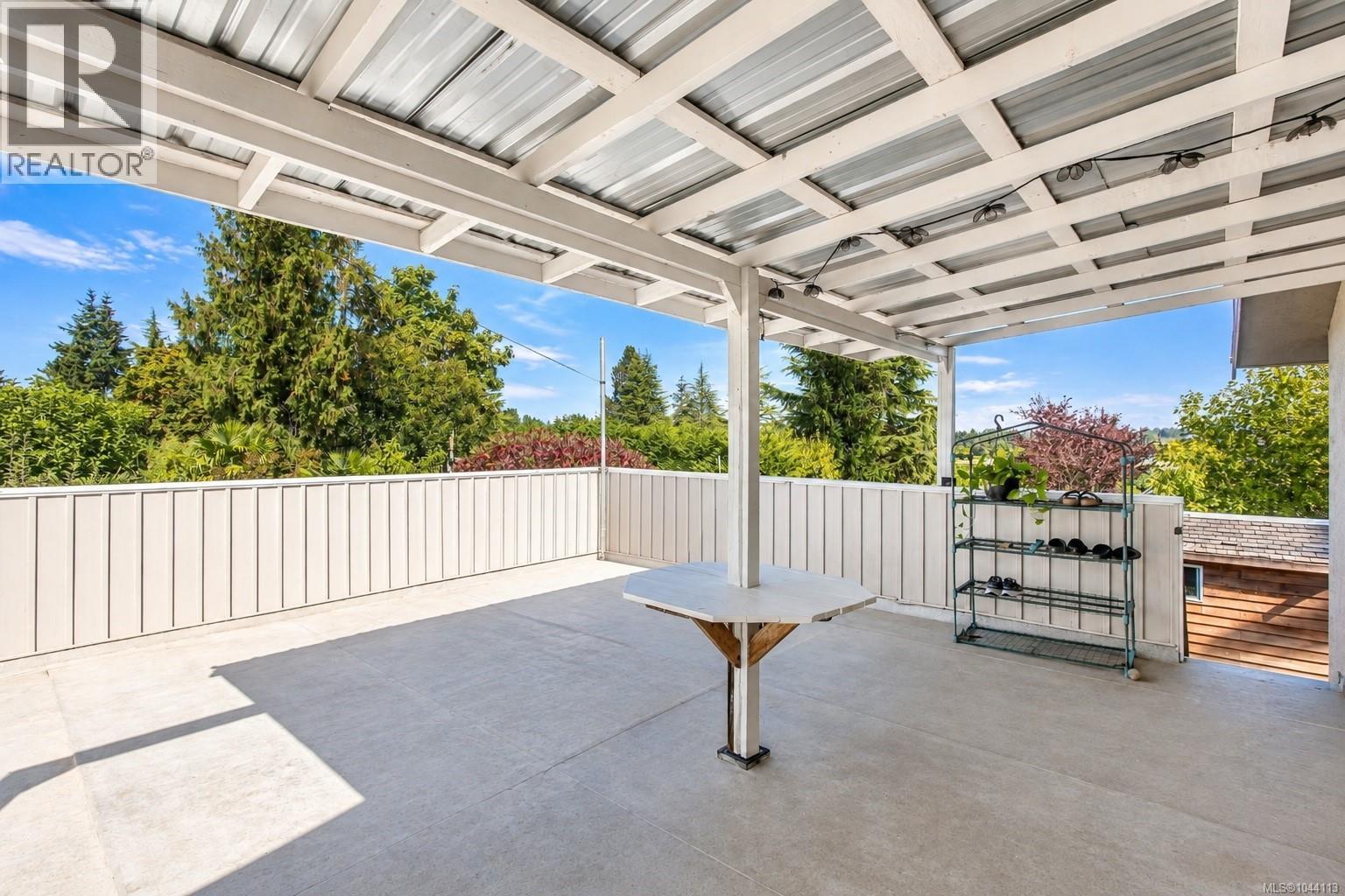 7031 West Saanich Rd - Image 17