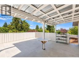 Primary Bedroom - 7031 West Saanich Rd, Central Saanich, BC V8M1G8 Photo 17