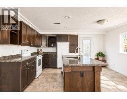 Kitchen - 7031 West Saanich Rd, Central Saanich, BC V8M1G8 Photo 23