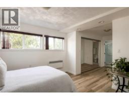 7031 West Saanich Rd, Central Saanich, BC V8M1G8 Photo 28