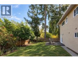 7031 West Saanich Rd, Central Saanich, BC V8M1G8 Photo 36