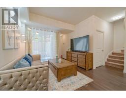 Bedroom 3 - D902 - 5289 Highway 7, Vaughan, ON L4L0J1 Photo 6