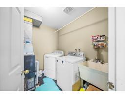 6012 124 Street, Surrey, BC V3X2C6 Photo 37