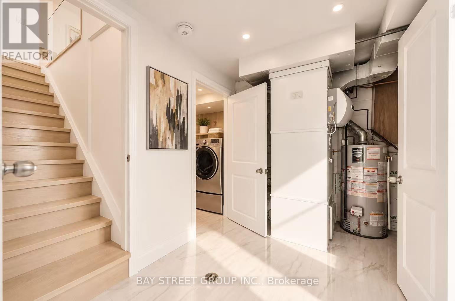 60 WARNER AVENUE - 22