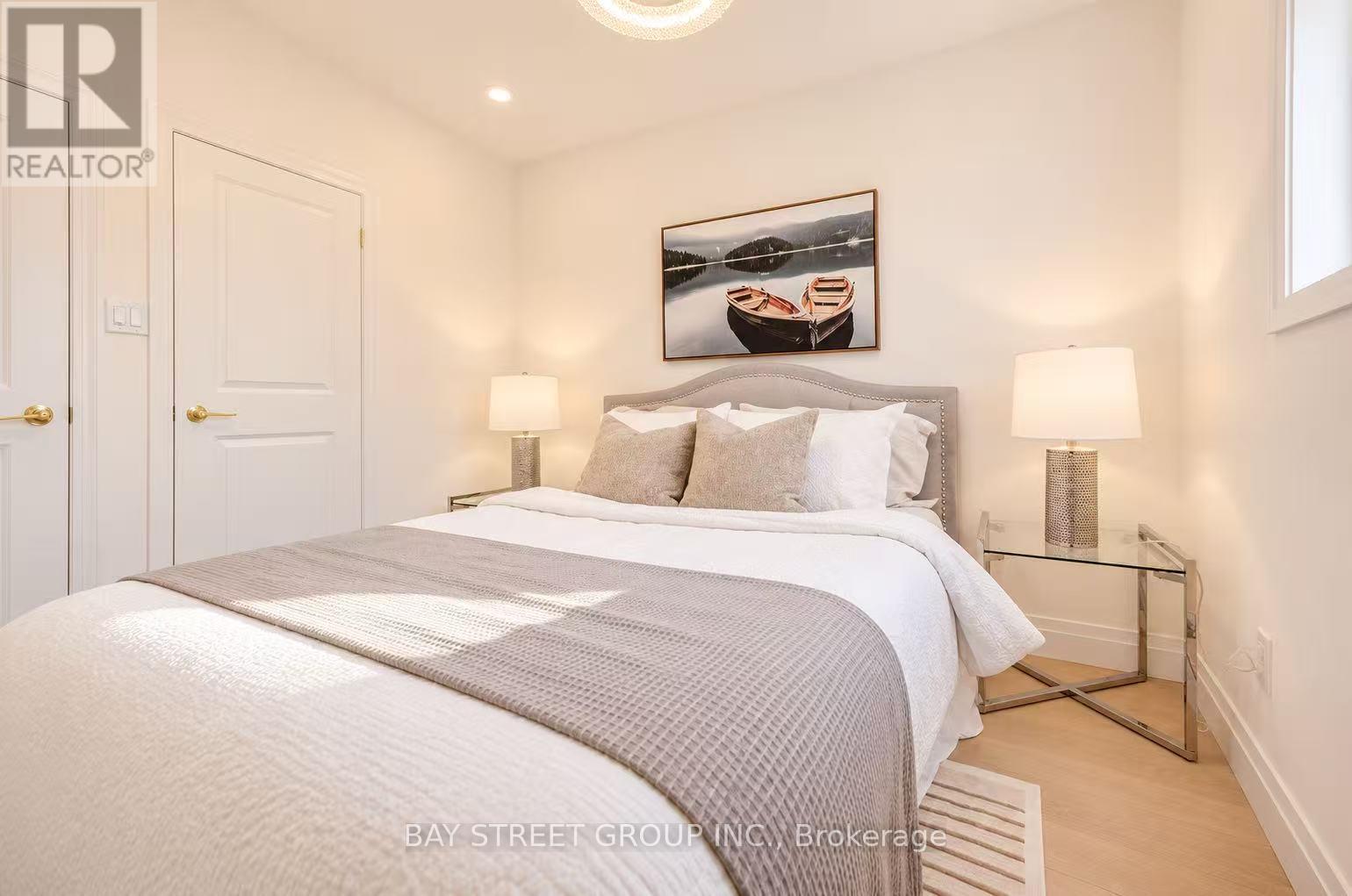 60 WARNER AVENUE - 20