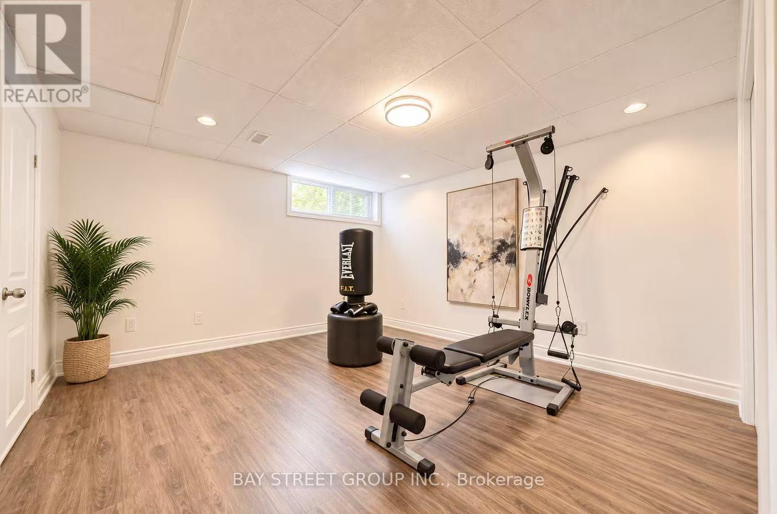 60 WARNER AVENUE - 32